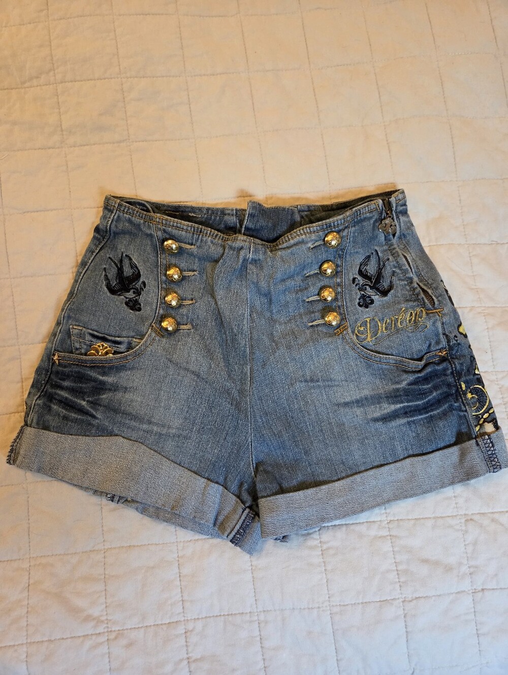 Dereon High Waist Jean Shorts Size 1 / 2